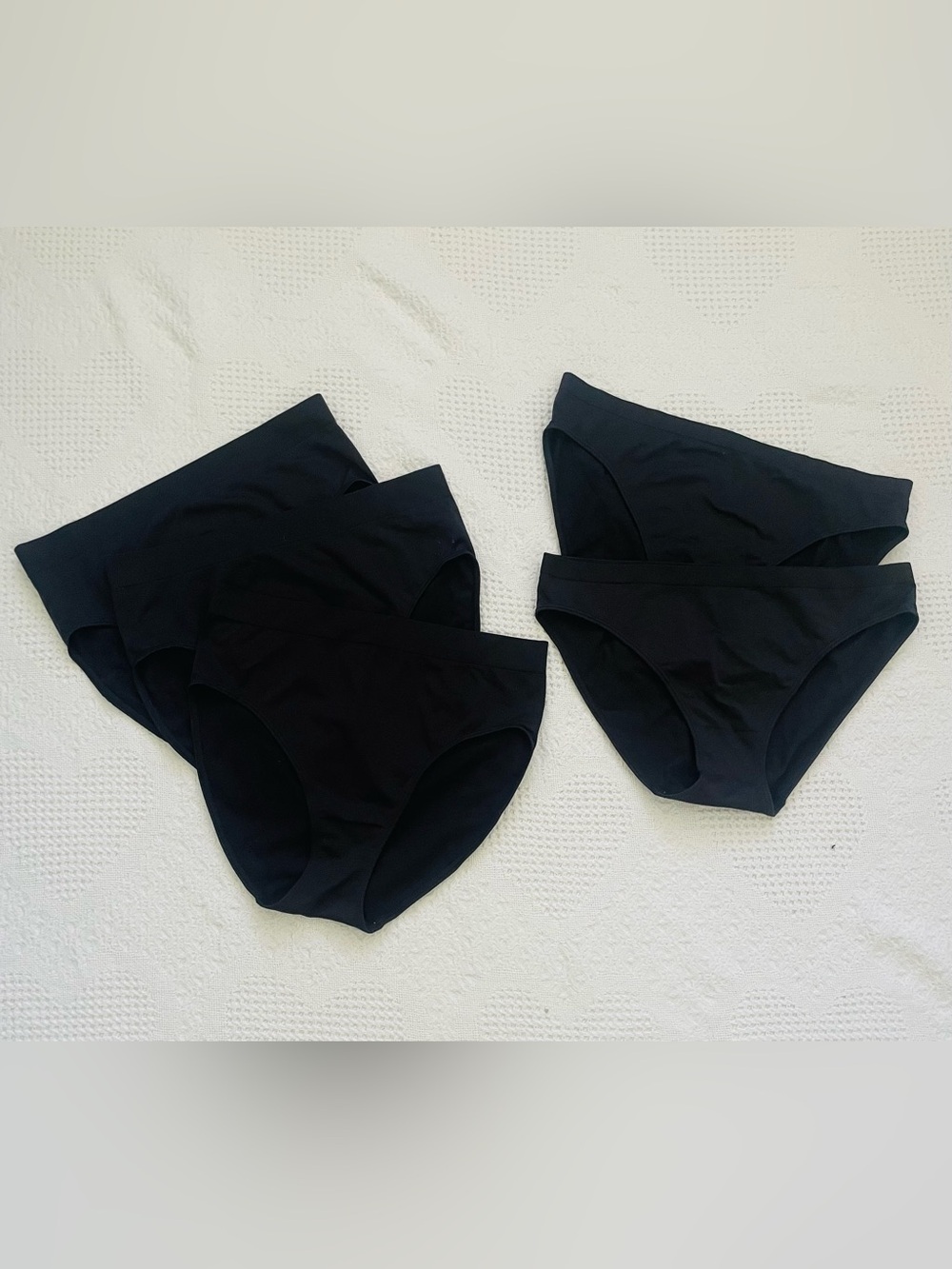 BUNDLE (5) Quince Undies Women’s Medium Smoothing Bikini Shaping  Brief